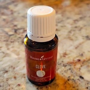 Young Living Clove Essential Oil NEW